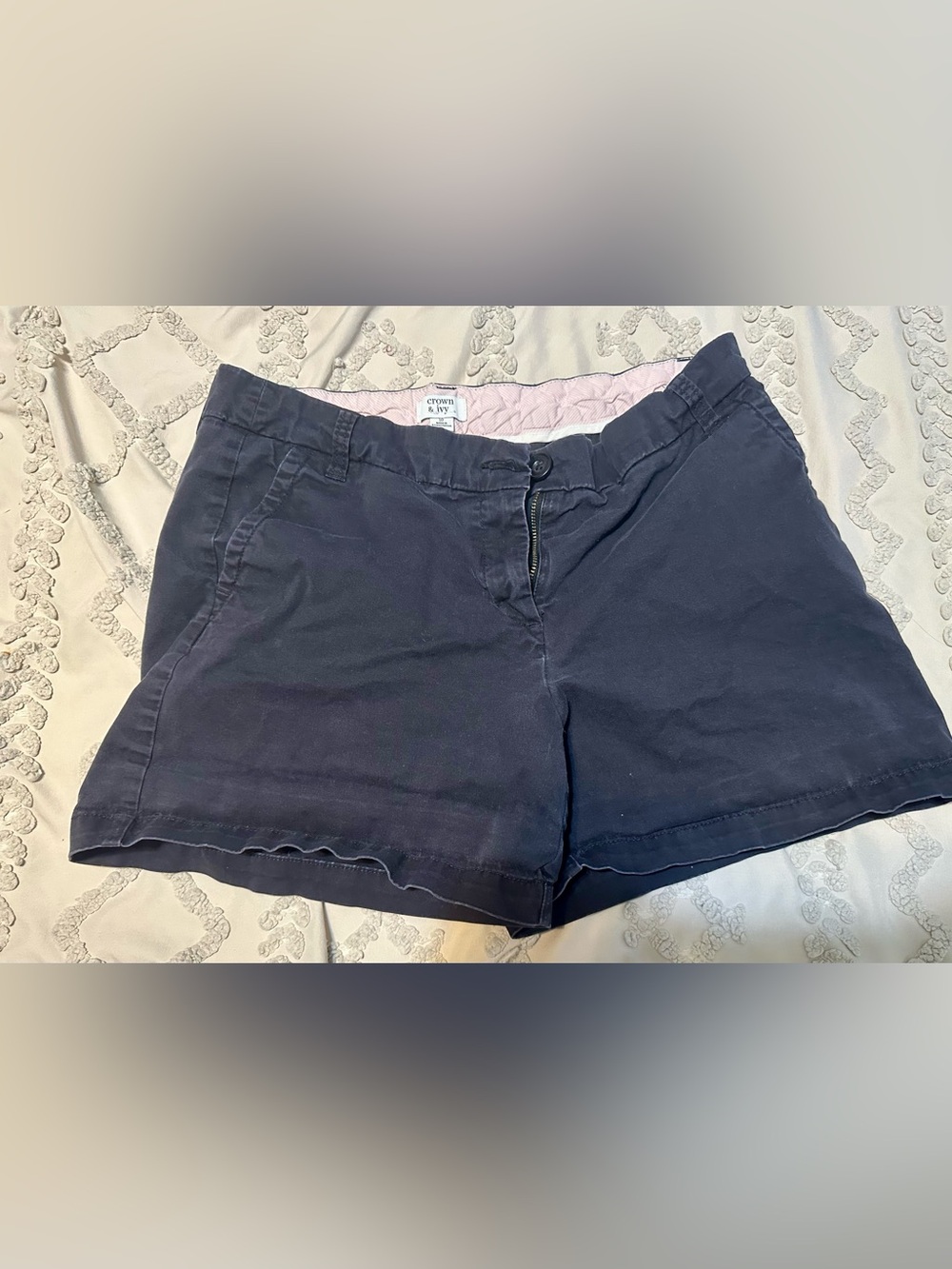 Crown and ivy black shorts